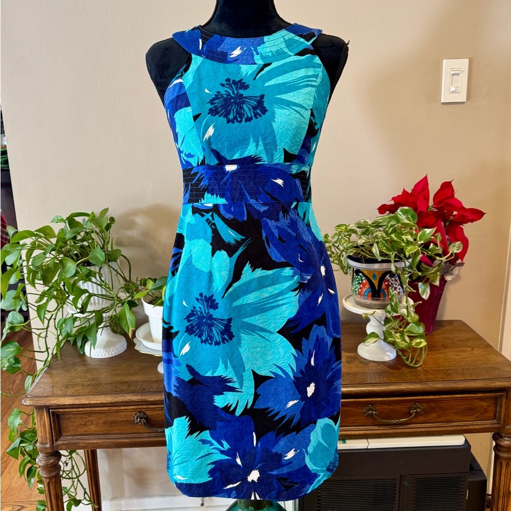 Stunning Floral Shift Dress